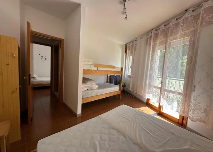 Spacious Flat Close To The Apartment *