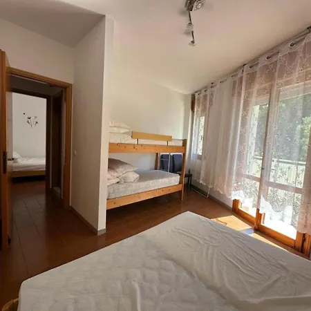 Spacious Flat Close To The Апартаменты *