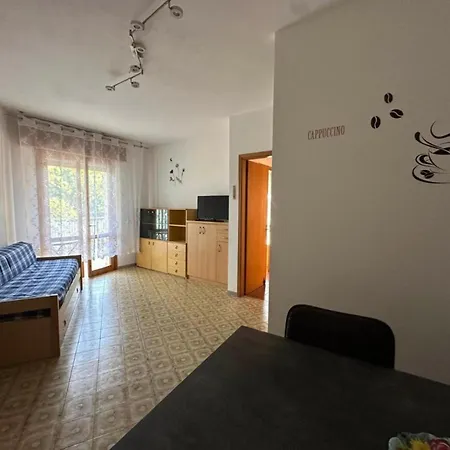 Spacious Flat Close To The Apartmán
